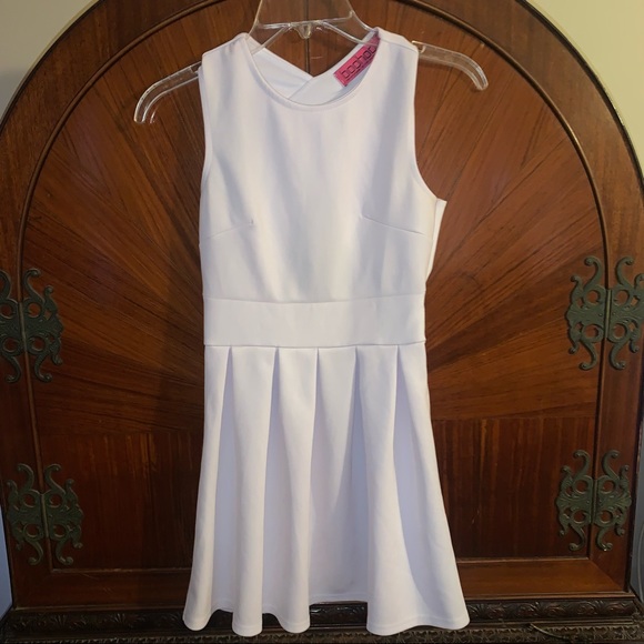 Boohoo Dresses & Skirts - White Boohoo Dress